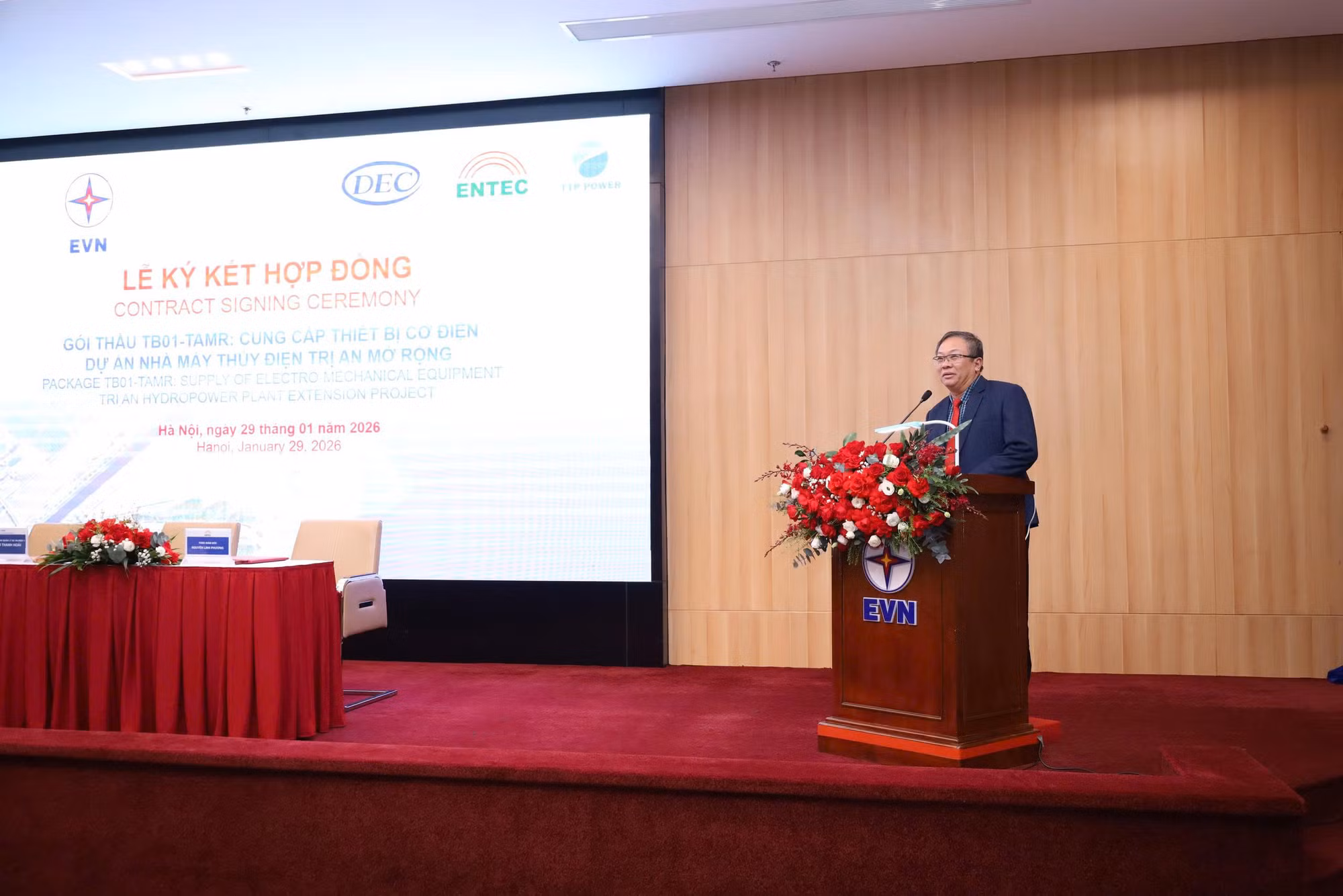 EVN ký hợp đồng Gói thầu TB01-TAMR -0
