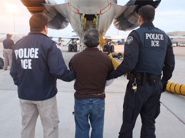 ngân sách kh%3fng l%3f du%3fc c%3fp cho ice cung là m%3ft trong nh%3fng nguyên nhân khi%3fn chính quy%3fn trump b%3f ch%3f trích .jpg -0