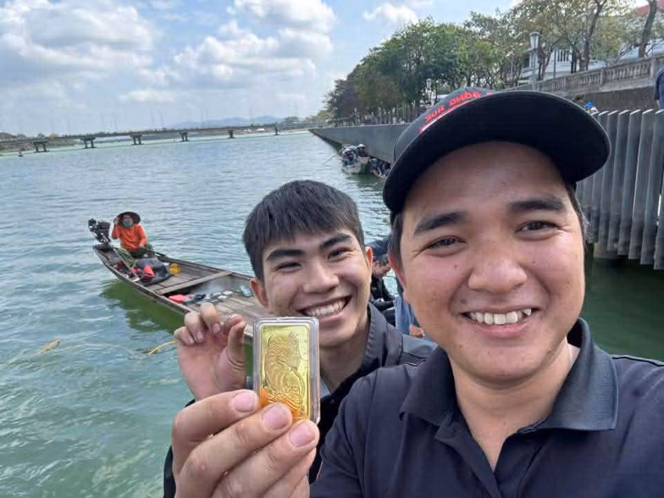 Tìm thấy lượng vàng thứ hai của người dân đánh rơi xuống sông Hương -0