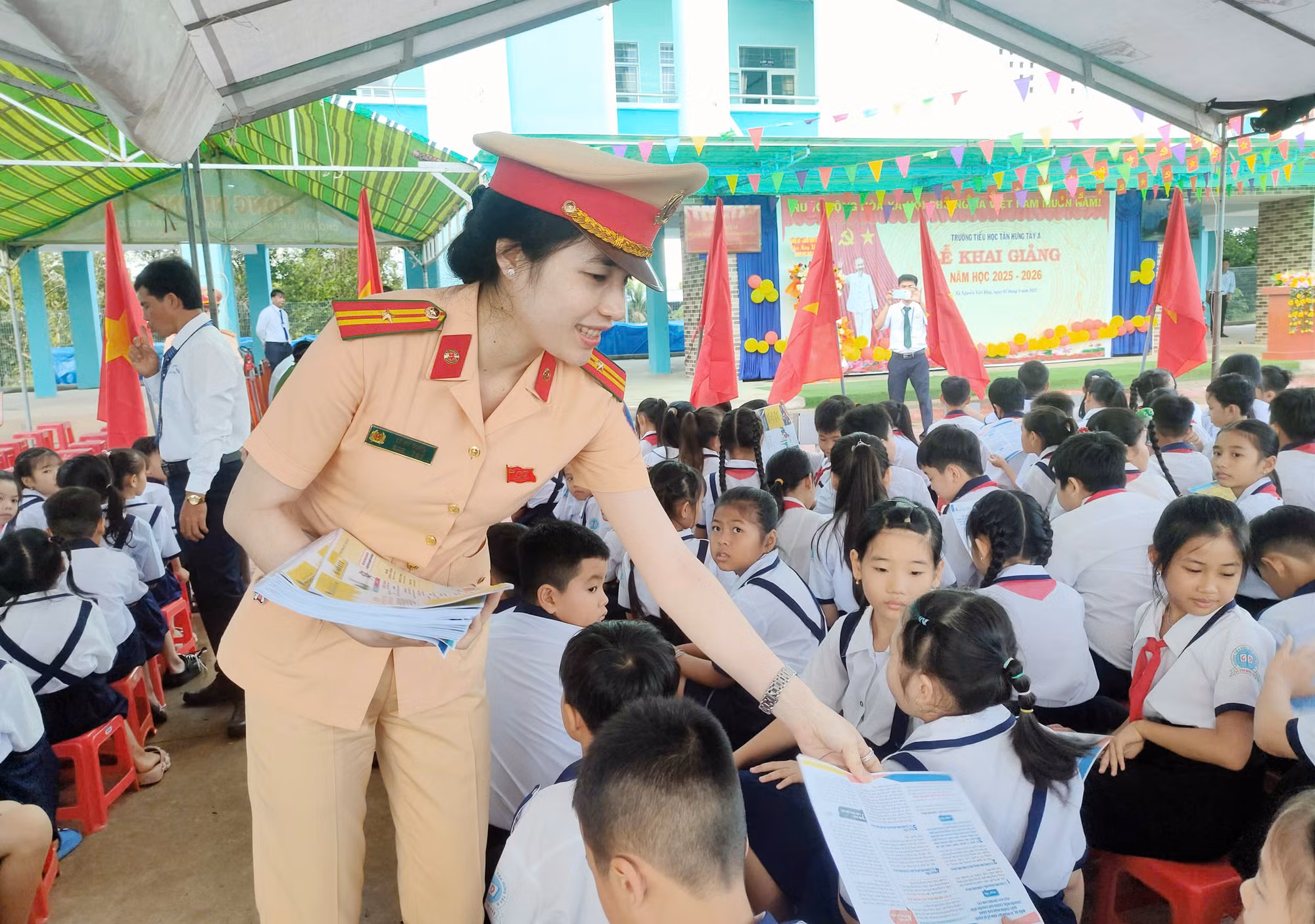 Xử lý nghiêm vi phạm nồng độ cồn để người dân vui Xuân, đón Tết an toàn -0