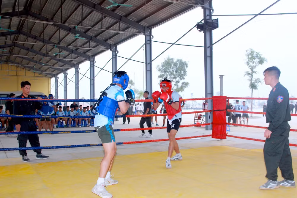 Chuyện rèn điều lệnh, luyện võ thuật của các học viên Công an -0