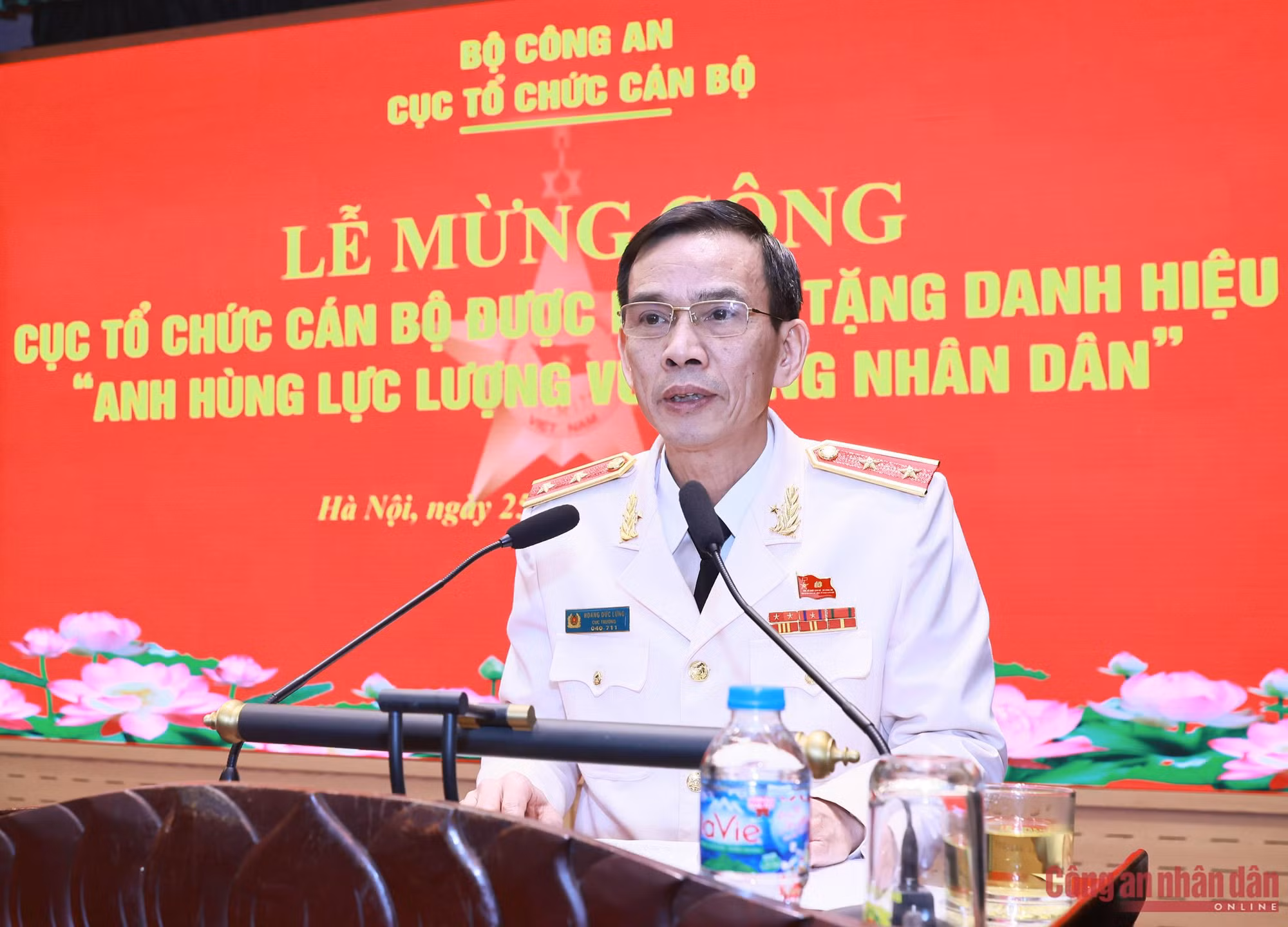 Dấu mốc Anh hùng và trách nhiệm tiên phong trong công tác cán bộ -0