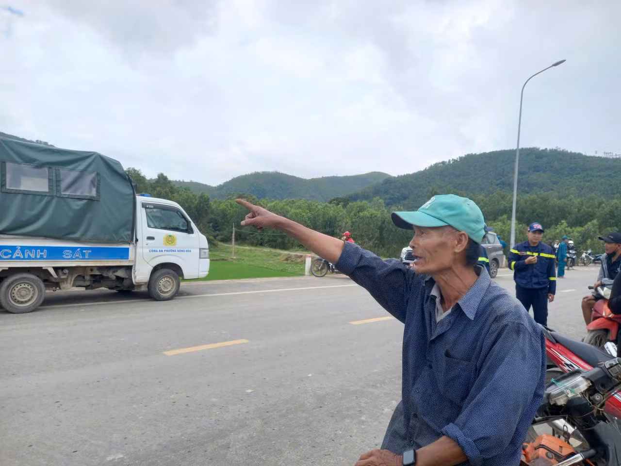 Gặp nam sinh cứu phi công trong vụ máy bay quân sự rơi ở phía Đông tỉnh Đắk Lắk -0