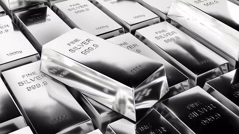 Giá vàng vượt qua mốc 170 triệu đồng/lượng, giá bạc được cảnh báo rủi ro -0
