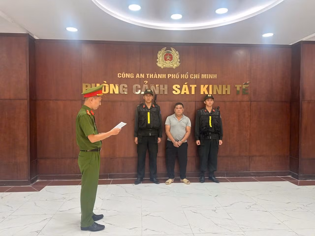 Triệt phá đường dây ngâm 3.000 tấn thịt ốc bươu bằng hóa chất công nghiệp quy mô đặc biệt lớn -0