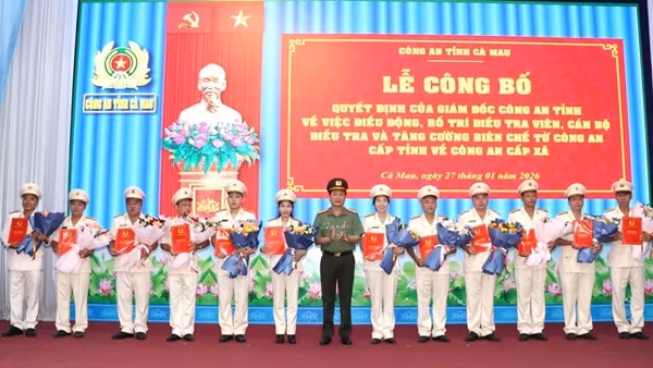 Công an Cà Mau điều động trên 100 điều tra viên về Công an cơ sở
