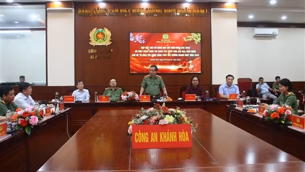 Phát động cuộc thi chủ đề “Vì bình yên cuộc sống trên quê hương Khánh Hòa”