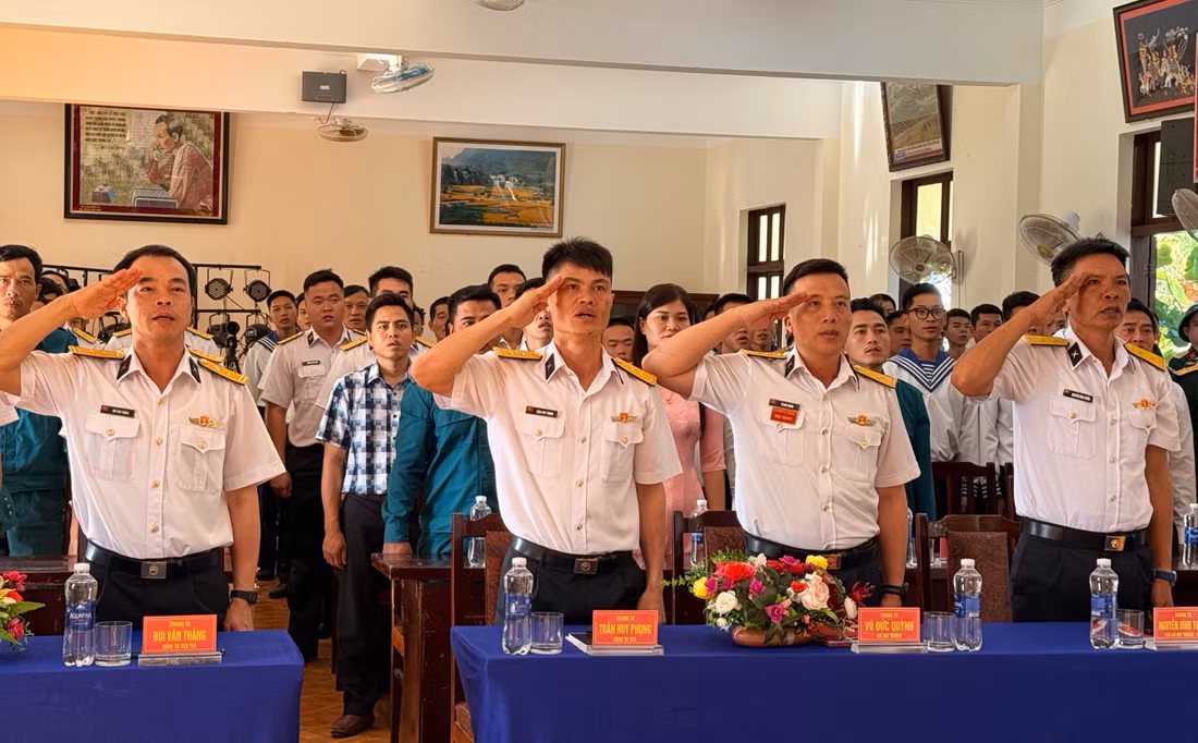 Xem truyền hình trực tiếp về Đại hội Đảng lần thứ 14 trên đảo Trường Sa -0