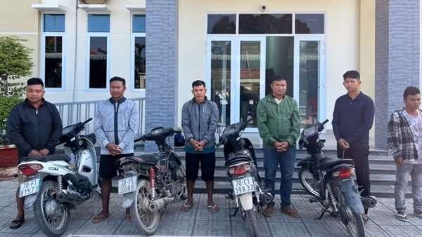 Phá đường dây nhập cảnh trái phép từ Campuchia về Việt Nam