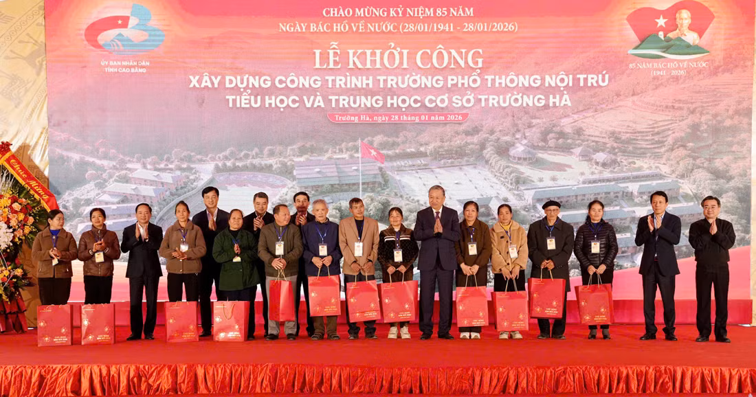 Học với khát vọng vươn lên, góp phần xây dựng quê hương cội nguồn Pác Bó ngày càng giàu đẹp -0
