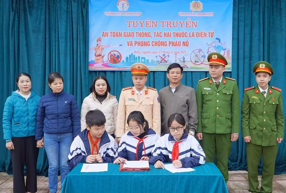 công an xã hung nguyên (1).jpg -0