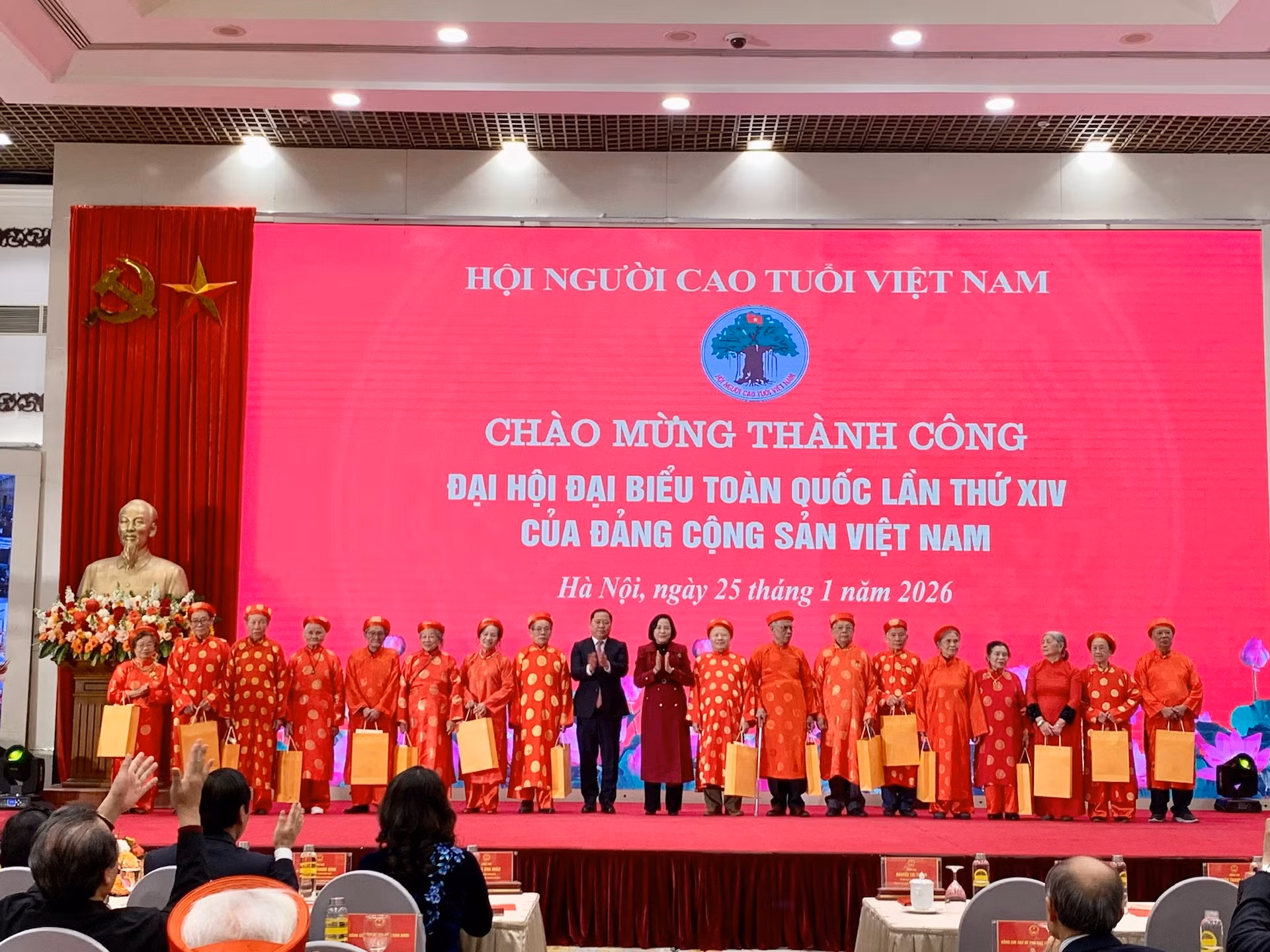 Người cao tuổi Việt Nam một lòng sắt son với Đảng -0