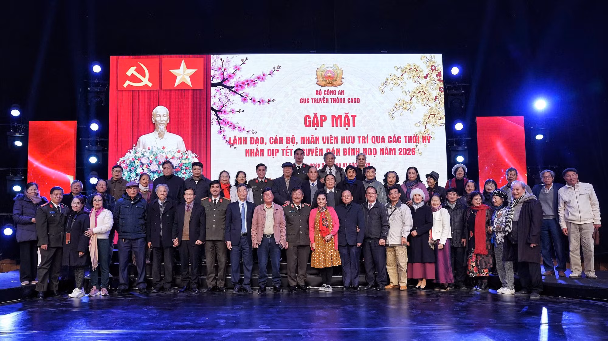 Cục Truyền thông CAND gặp mặt cán bộ hưu trí nhân dịp Tết Nguyên đán Bính Ngọ -0