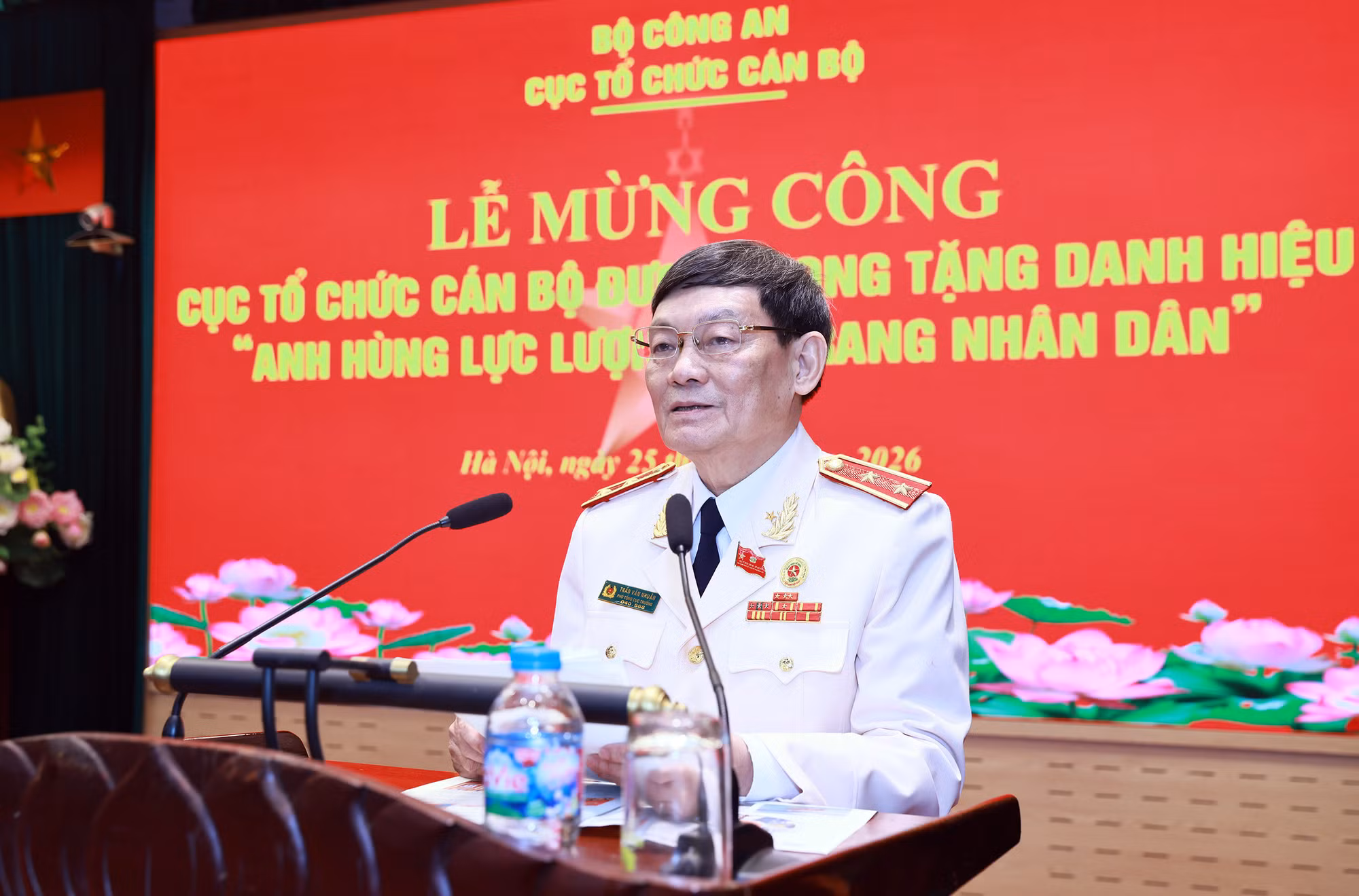 Dấu mốc Anh hùng và trách nhiệm tiên phong trong công tác cán bộ -0