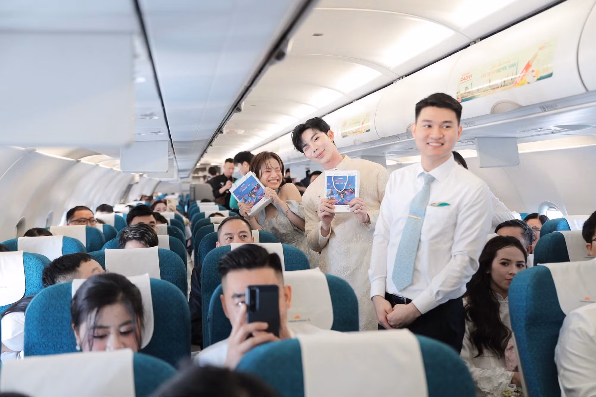 Vietnam Airlines lan tỏa thông điệp “Việt Nam hạnh phúc” từ bầu trời -0