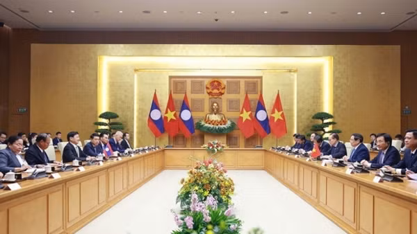 Đưa quan hệ hai nước Việt Nam-Lào phát triển ngày càng đi vào chiều sâu