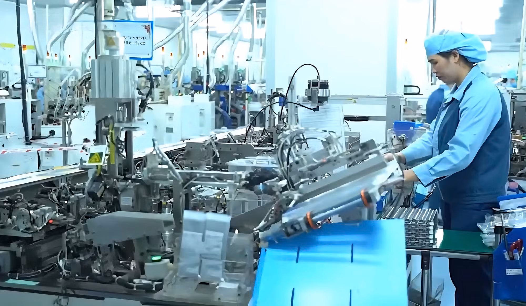 3 ngành công nghiệp chủ lực TP Hồ Chí Minh tăng trưởng bền vững -0