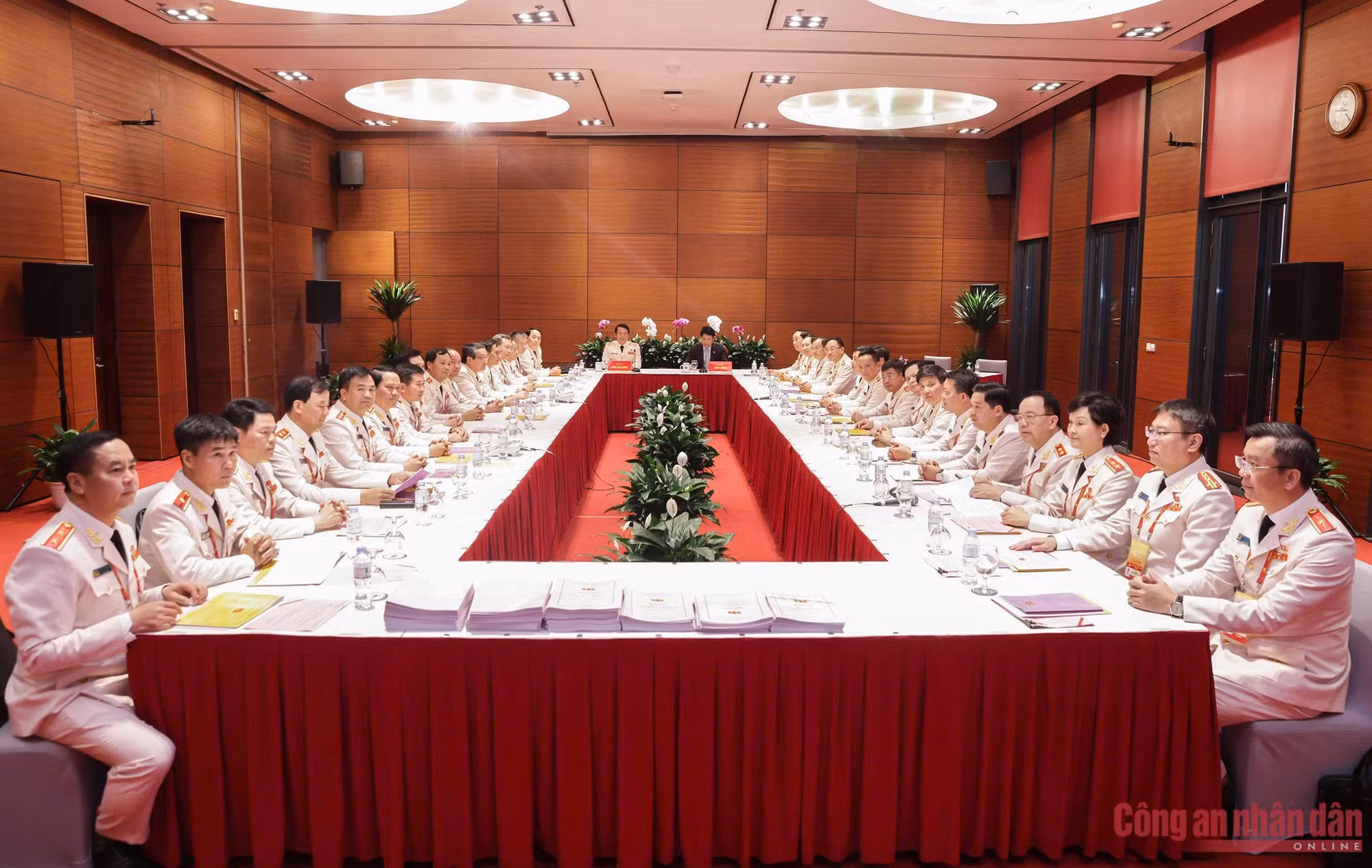 Chủ tịch nước Lương Cường dự buổi làm việc tại Đoàn đại biểu Đảng bộ Công an Trung ương -0