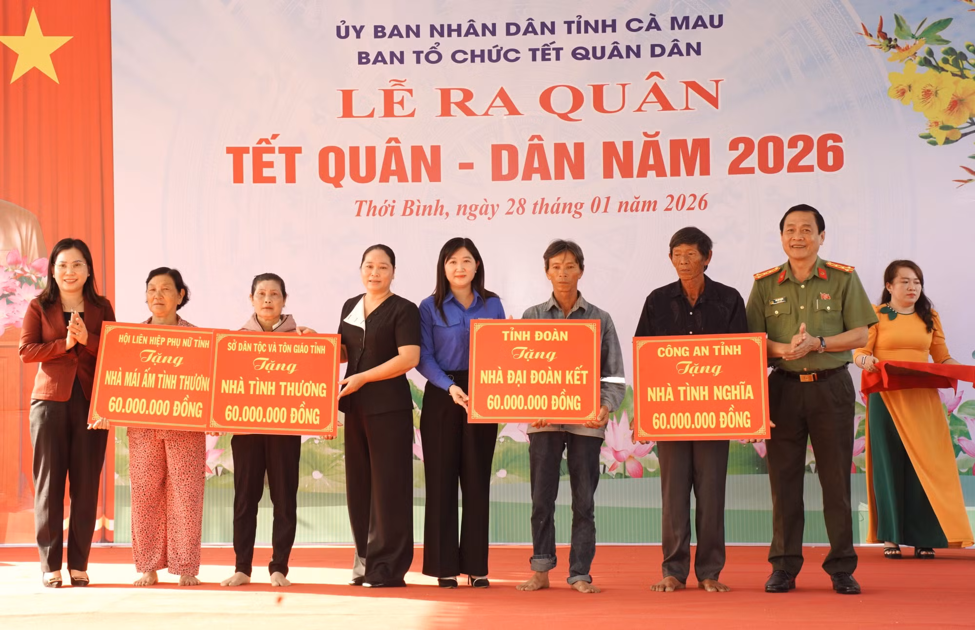Xuân yêu thương hướng về cơ sở -0