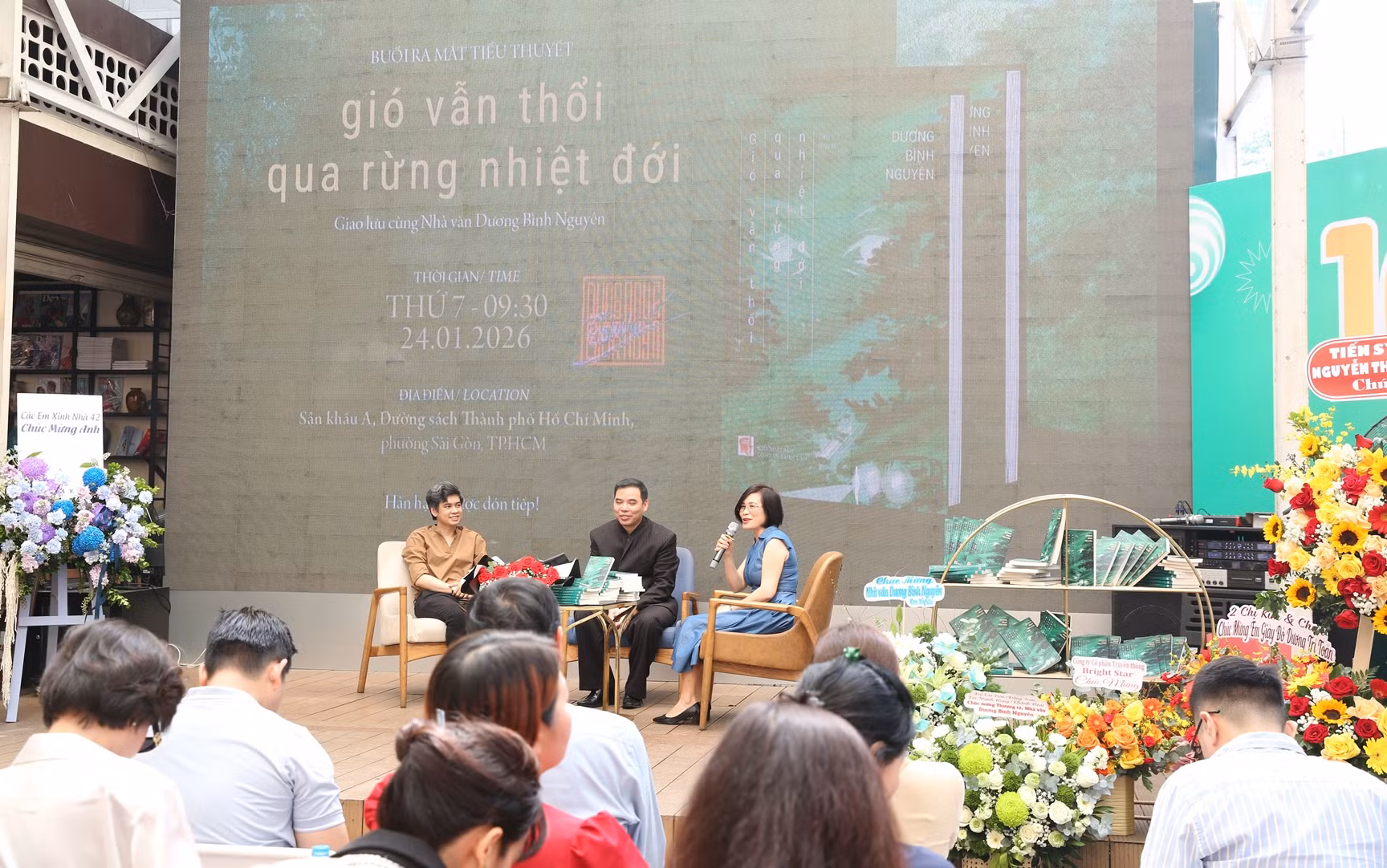 Tiểu thuyết “Gió vẫn thổi qua rừng nhiệt đới” ra mắt bạn đọc tại TP Hồ Chí Minh -4
