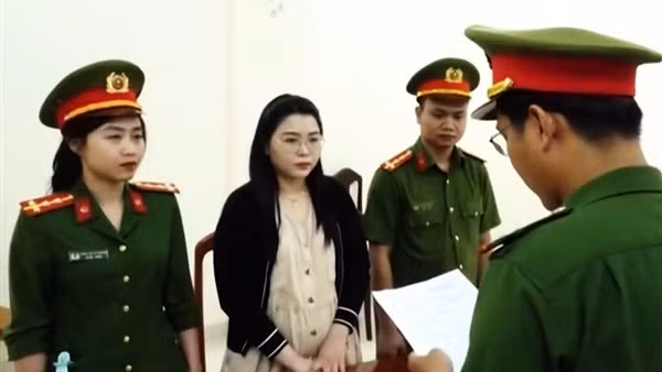 Khánh Hòa: bị khởi tố vì sản xuất buôn bán hàng giả là mỹ phẩm