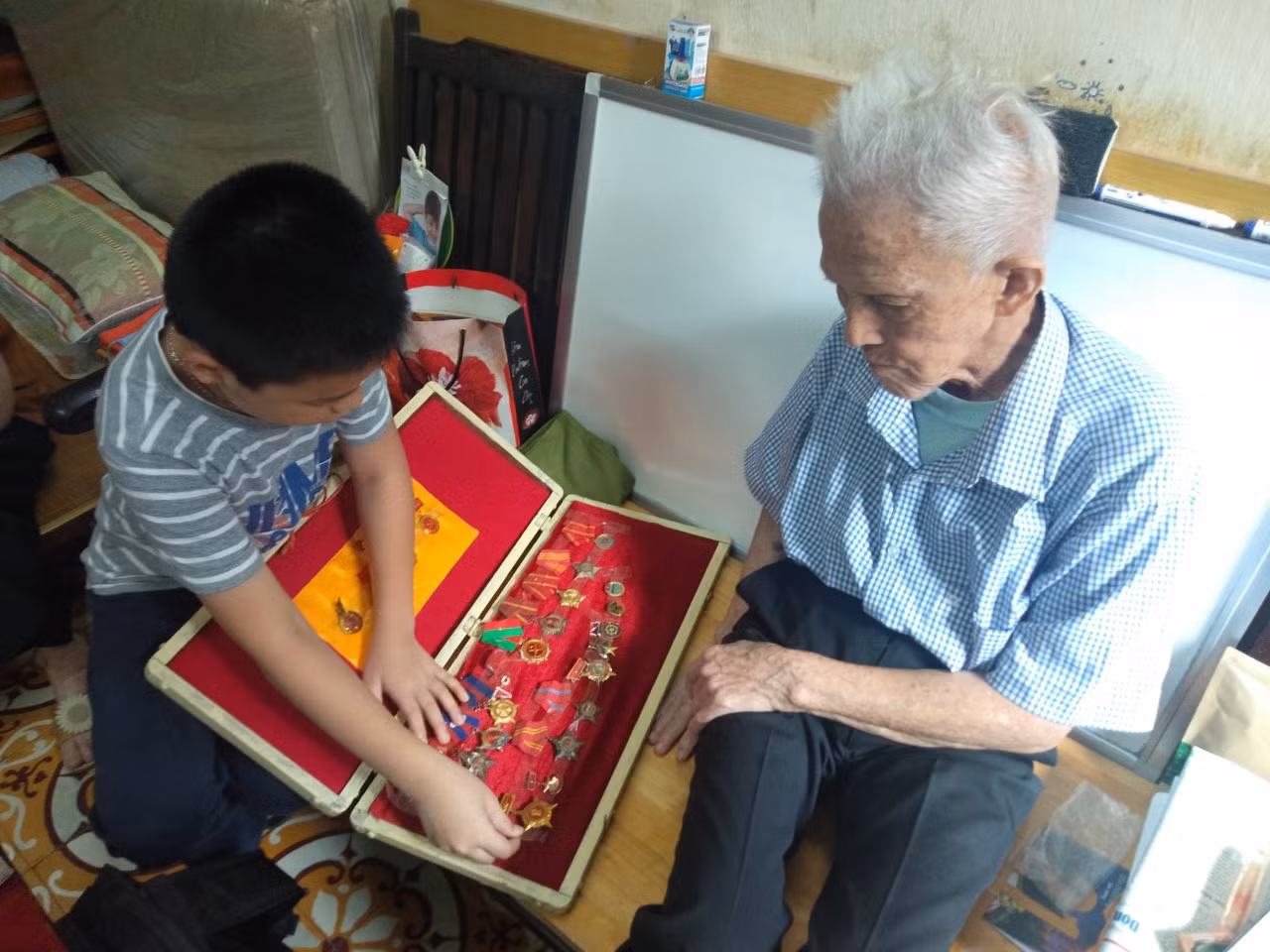 Người đầu tiên bắn rơi máy bay Mỹ trên đất Lào -0