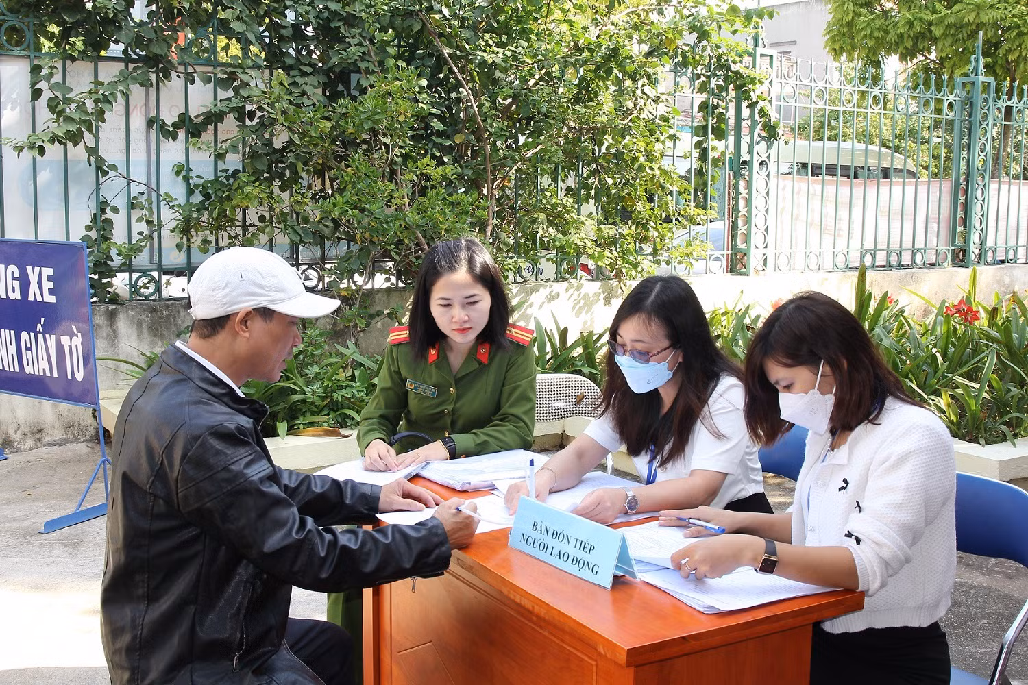 Tổ chức phiên giao dịch, giới thiệu việc làm cho những người tha tù -0
