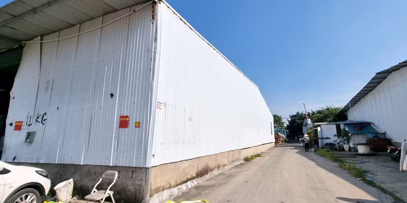 3.nhaxuonghaiben_o.jpg -0