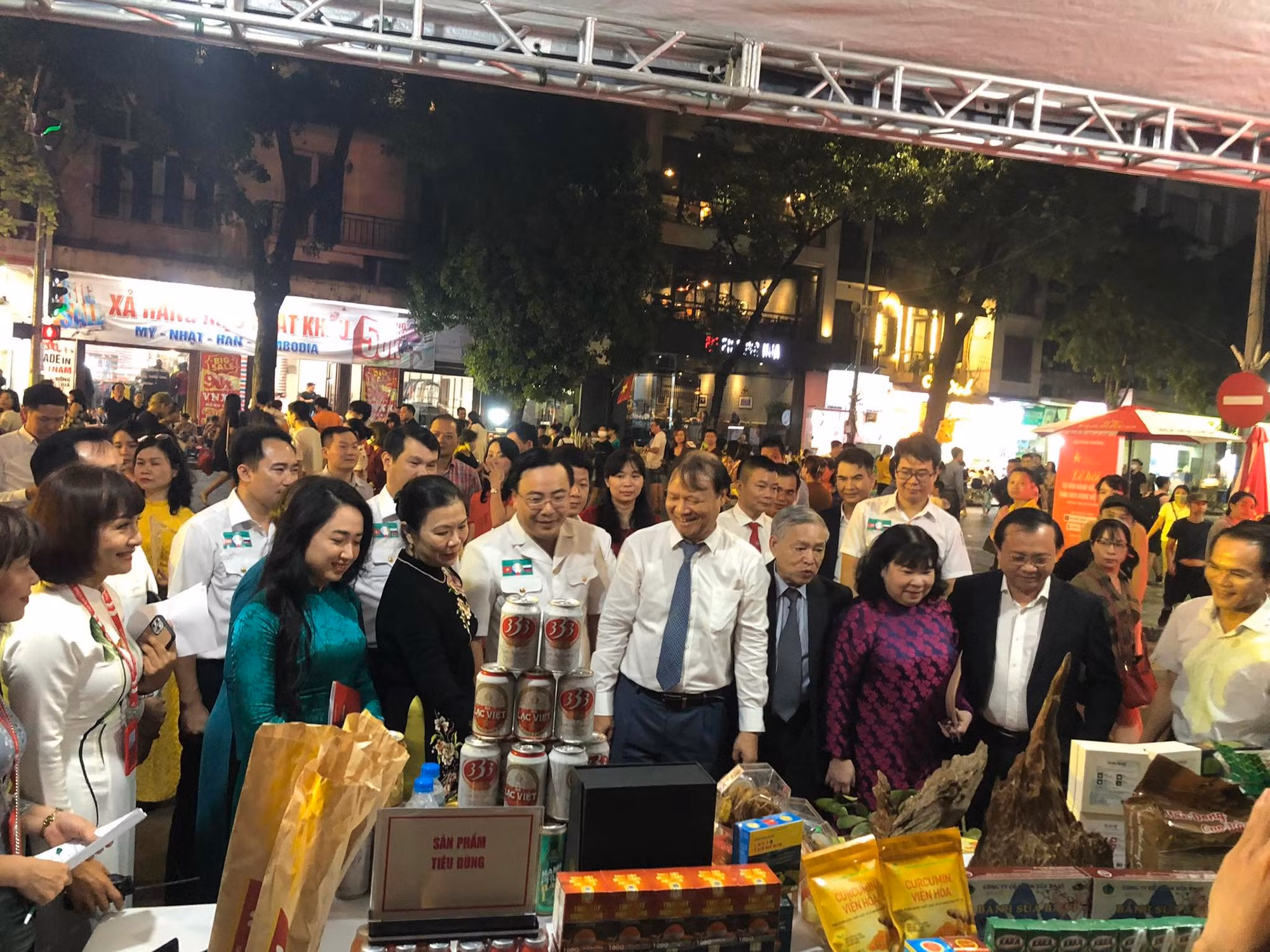 Khai mạc Lễ Hội tự hào hàng Việt Nam – Tinh hoa hàng Việt Nam -0