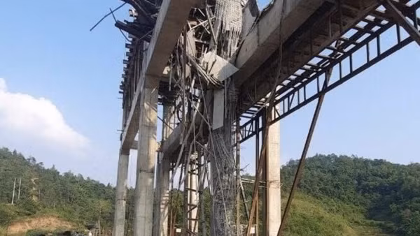 Đã tìm thấy thi thể nạn nhân thứ 3 vụ sập giàn giáo tại&nbsp;nhà máy thủy điện Bản Nhùng