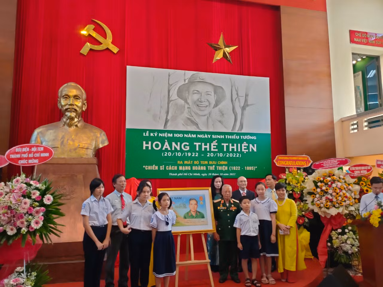 Phát hành bộ tem và sách nhân kỷ niệm 100 năm Ngày sinh Thiếu tướng Hoàng Thế Thiện -0