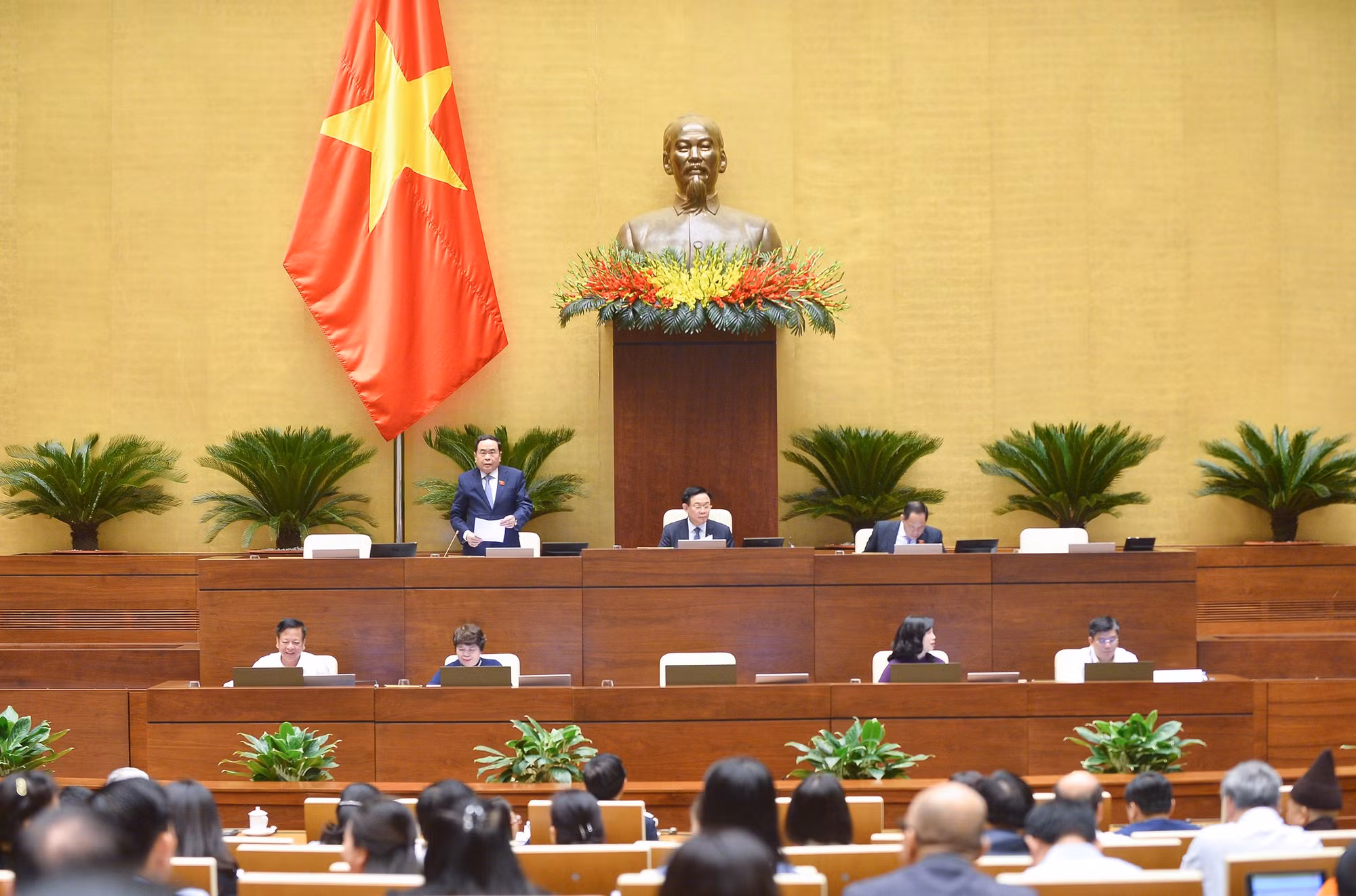 Làm thế nào để người bệnh không mang ngoại tệ ra nước ngoài chữa bệnh -0