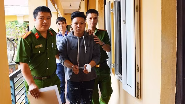 Cơn cuồng ghen của kẻ máu lạnh