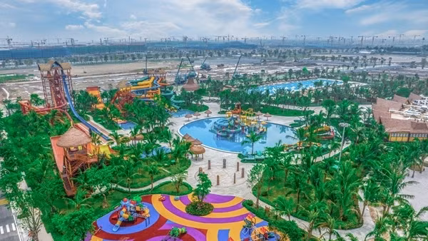 Choáng ngợp trước “kỳ quan đô thị” tại Vinhomes Ocean Park 3 – The Crown