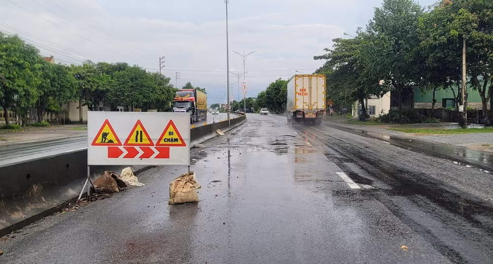 Quốc lộ 1A đoạn qua Hà Tĩnh xuống cấp nghiêm trọng -0
