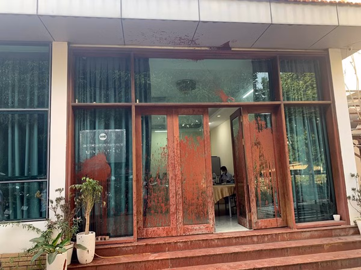 Bắt nhóm đối tượng 