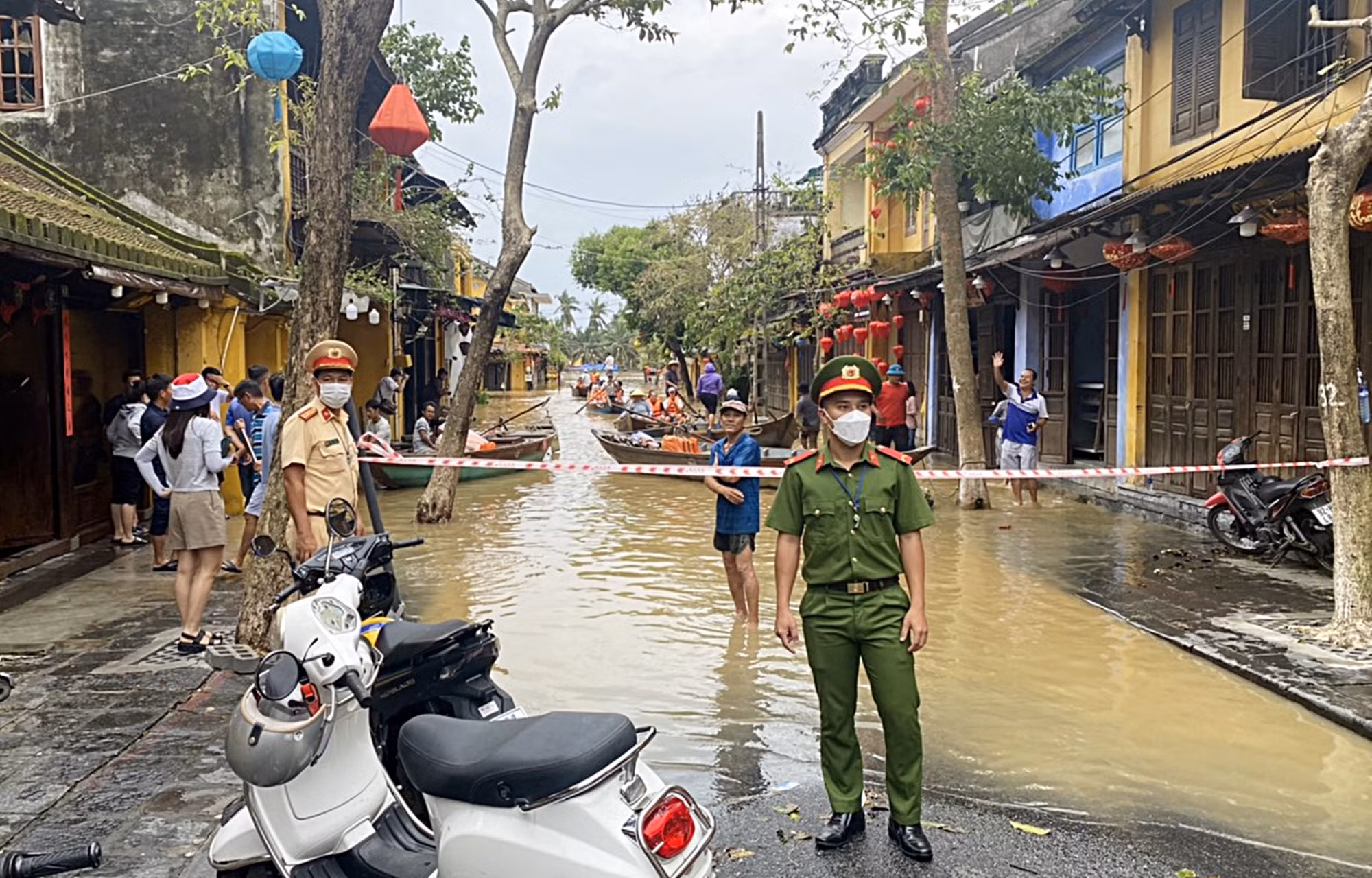 Đảm bảo bình yên phố cổ Hội An -0