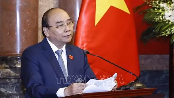 Chủ tịch nước gặp mặt Đoàn đại biểu điển hình tiên tiến tỉnh Vĩnh Long