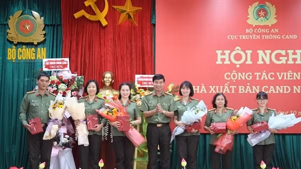 Tổ chức Hội nghị cộng tác viên Nhà Xuất bản CAND năm 2022