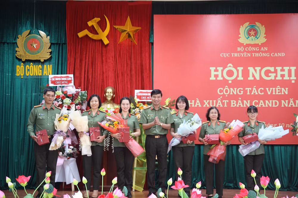 Nhà Xuất bản CAND đáp ứng được yêu cầu, nhiệm vụ công tác trong tình hình mới -0
