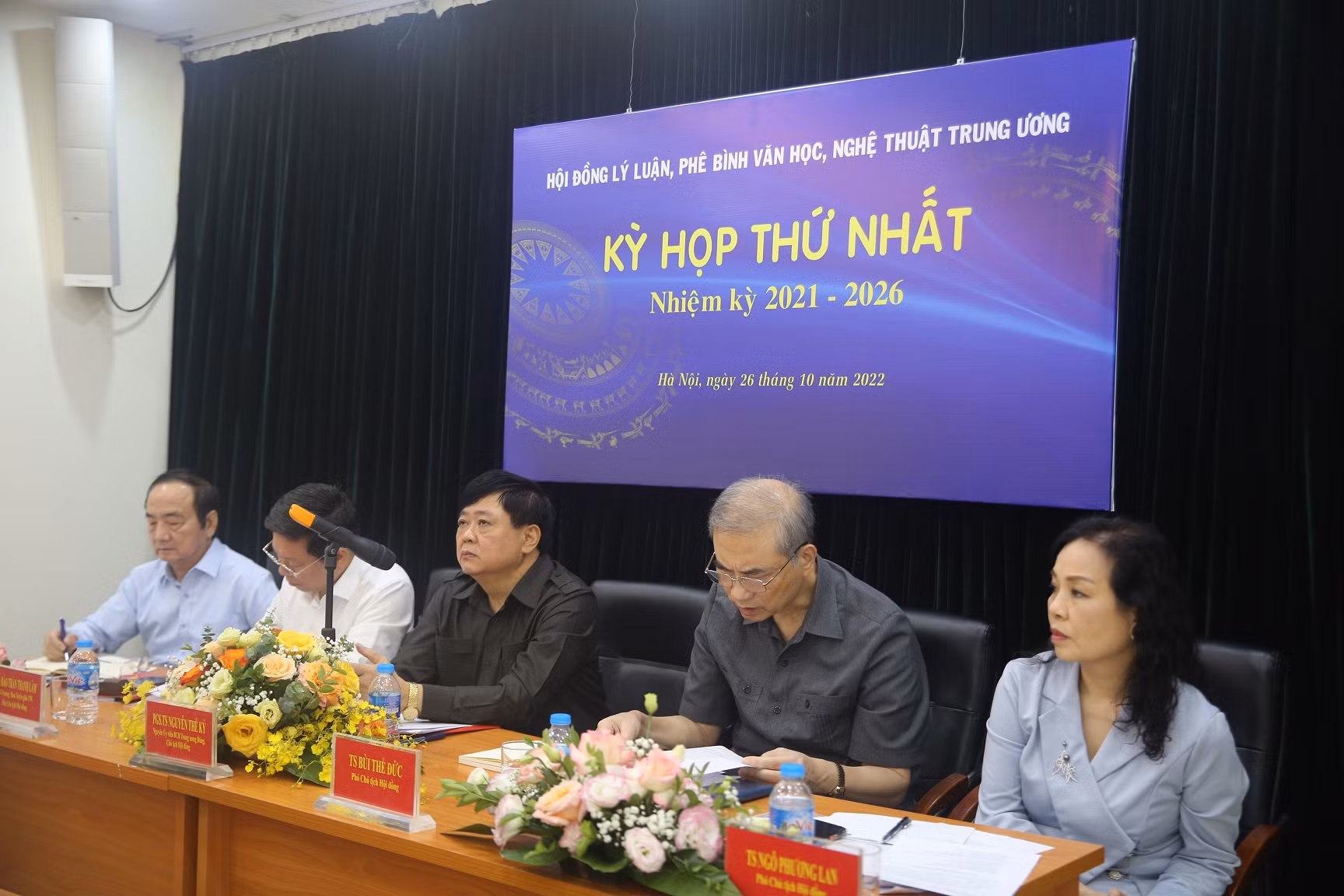 Đổi mới, nâng cao chất lượng hoạt động của Hội đồng Lý luận, phê bình văn học, nghệ thuật Trung ương khóa V -0