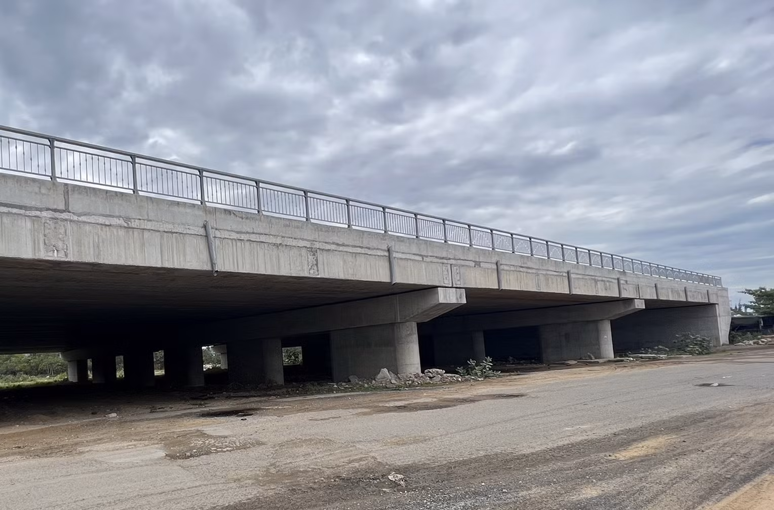  Gần 7 năm thi công tuyến đường 4km ở Phú Yên vẫn còn dang dở !? -0