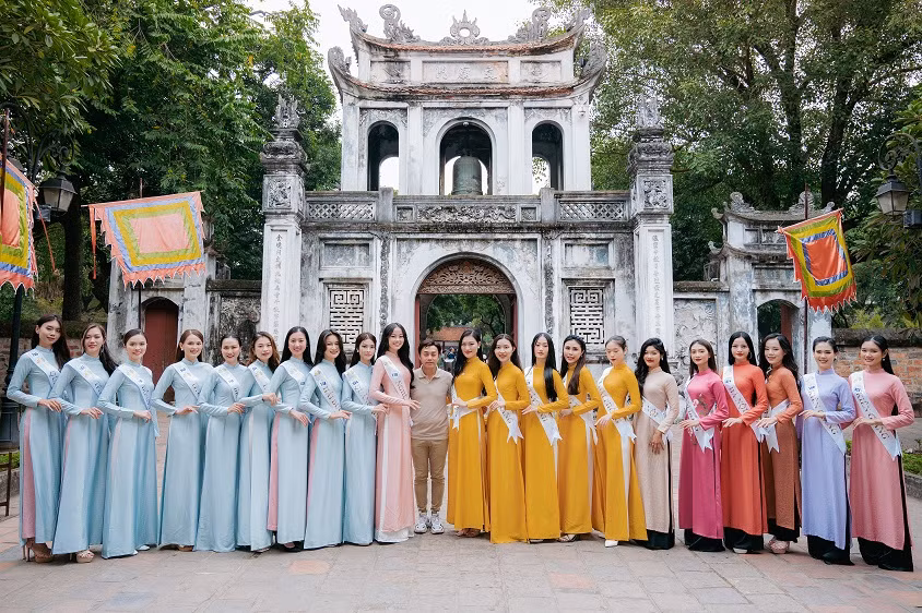 Thí sinh Hoa hậu Du lịch Việt Nam 2022 rạng rỡ khám phá Thủ đô trước thềm Bán kết -3