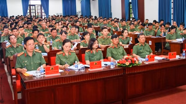 Tập huấn triển khai Quy chế quản lý vận hành và khai thác cơ sở dữ liệu về xuất nhập cảnh