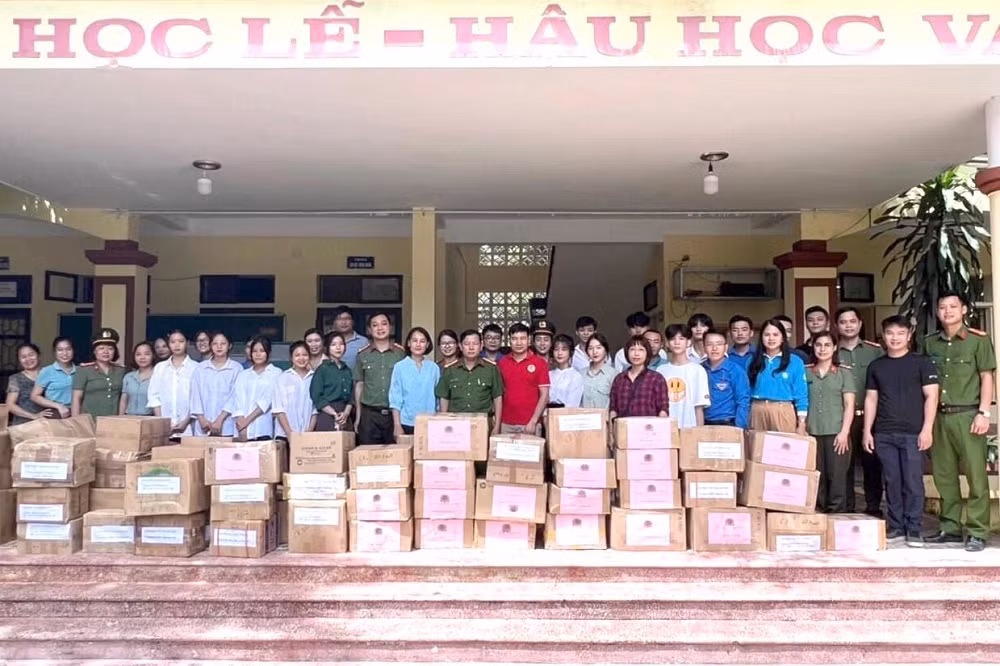 Nhà Xuất bản CAND đáp ứng được yêu cầu, nhiệm vụ công tác trong tình hình mới -0