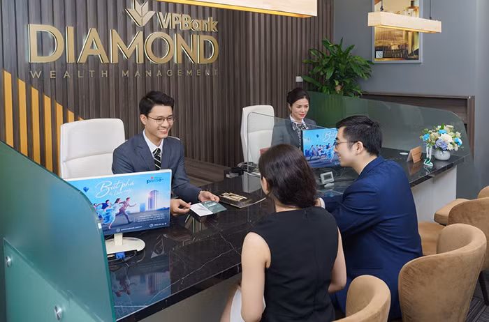 “Cơn mưa quà tặng” khi gửi tiết kiệm tại VPBank dịp cuối 2022 -0