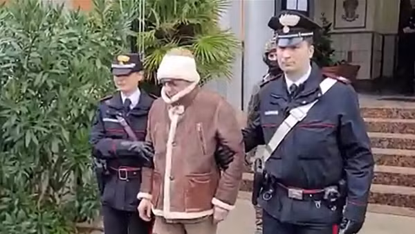 “Bố già” mafia sa lưới sau 30 năm lẩn trốn