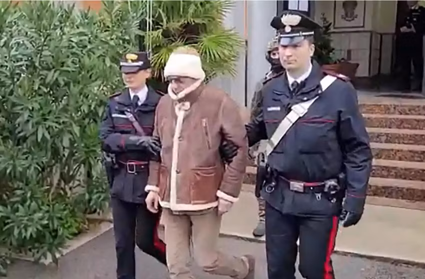 “Bố già” mafia sa lưới sau 30 năm lẩn trốn -0