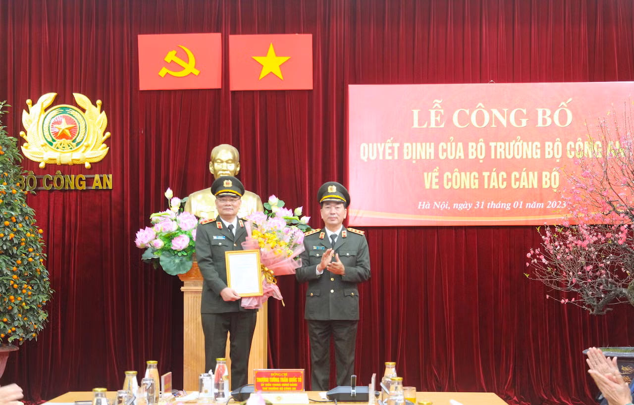 Đại tá Đặng Hồng Đức giữ chức Chánh Văn phòng, Trung tướng Tô Ân Xô là Người phát ngôn Bộ Công an -0