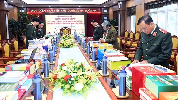 Lan tỏa hình ảnh đẹp về người chiến sĩ Cảnh vệ